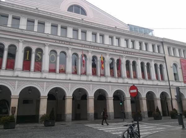 Hostal Ramon Y Cajal Valladolid Exterior photo
